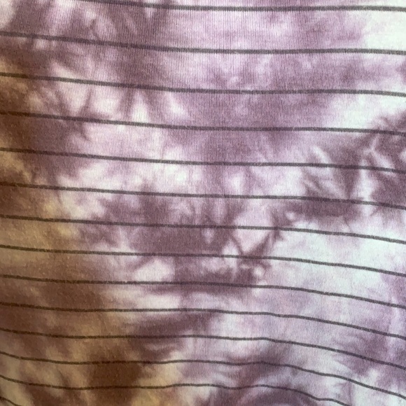 Top - Picture 2 of 3